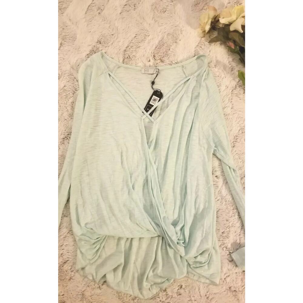 Michelle by Comune Cooper Seaglass Green Criss Cross Front Sway Tshirt‎ Size XS